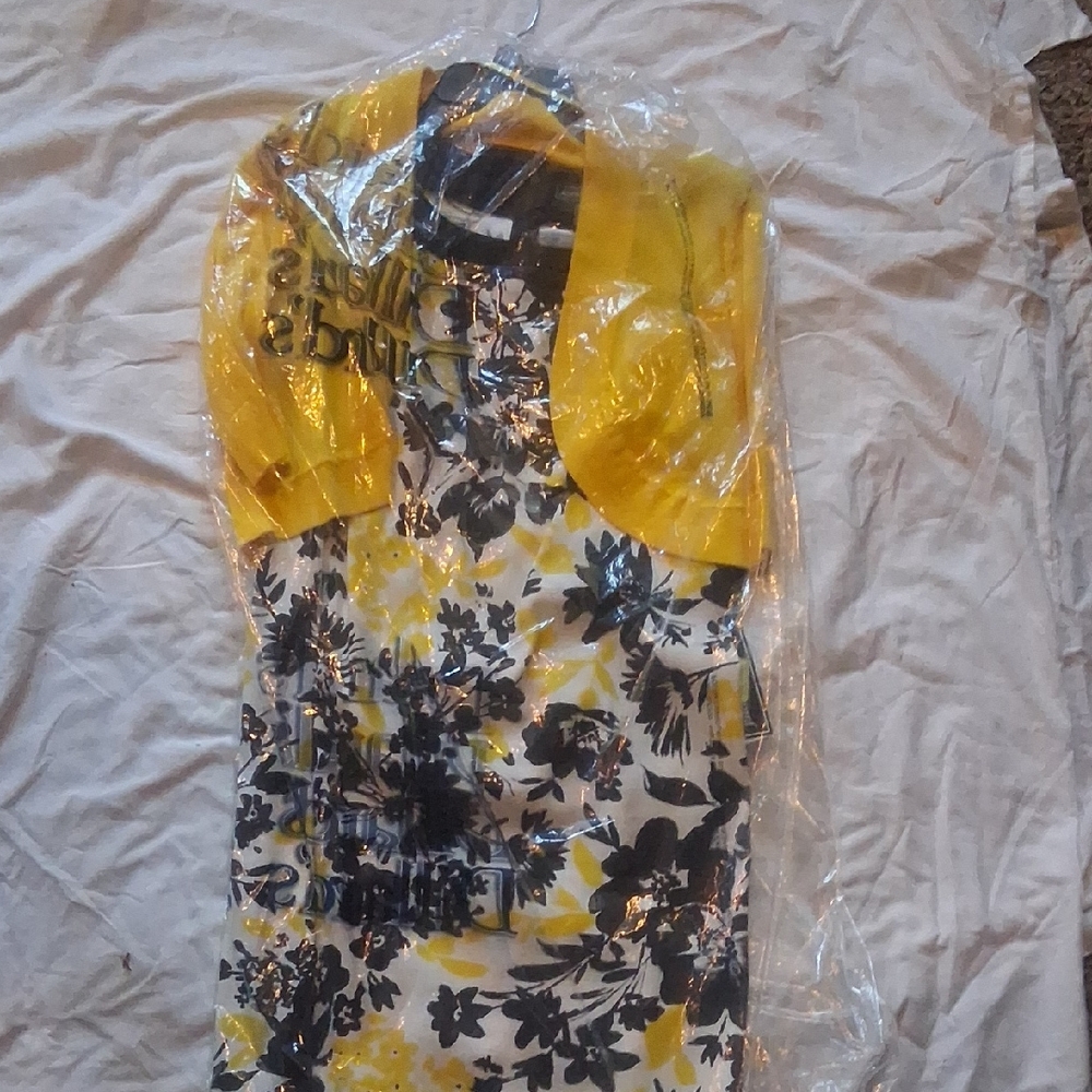 Jessica Howard Yellow and Black Flutter Sleeve Sheath Dress